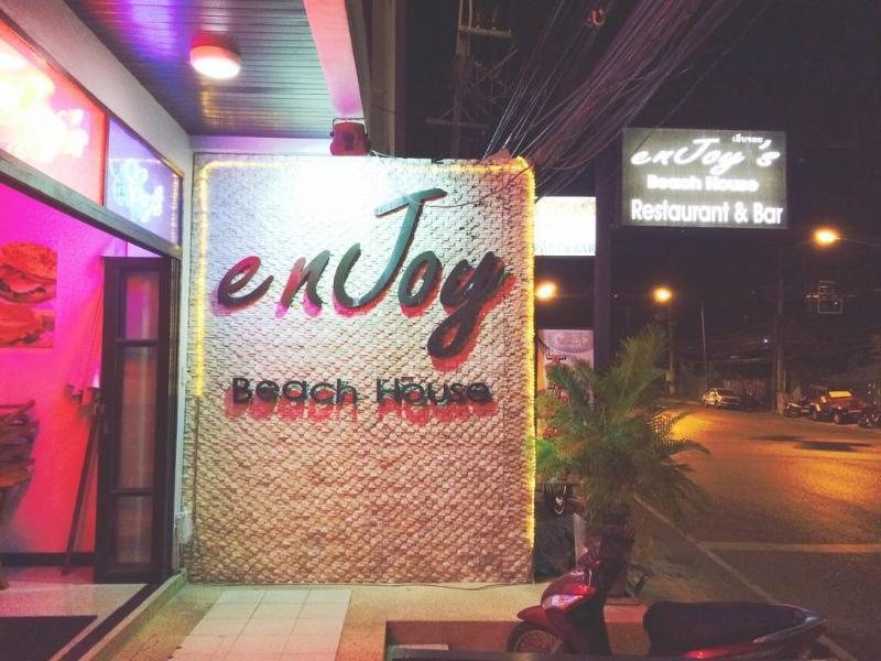Ban Karon Enjoy'S Beach House & Cafe' מראה חיצוני תמונה
